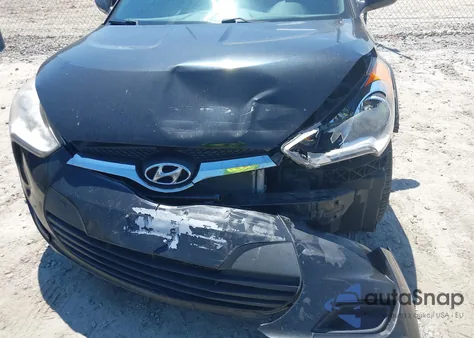 2016 Hyundai Veloster z USA, uszkodzony, nr VIN KMHTC6AD2GU284934